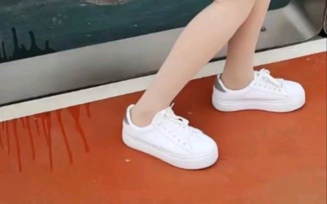 淑女小姐姐小白鞋日常穿搭