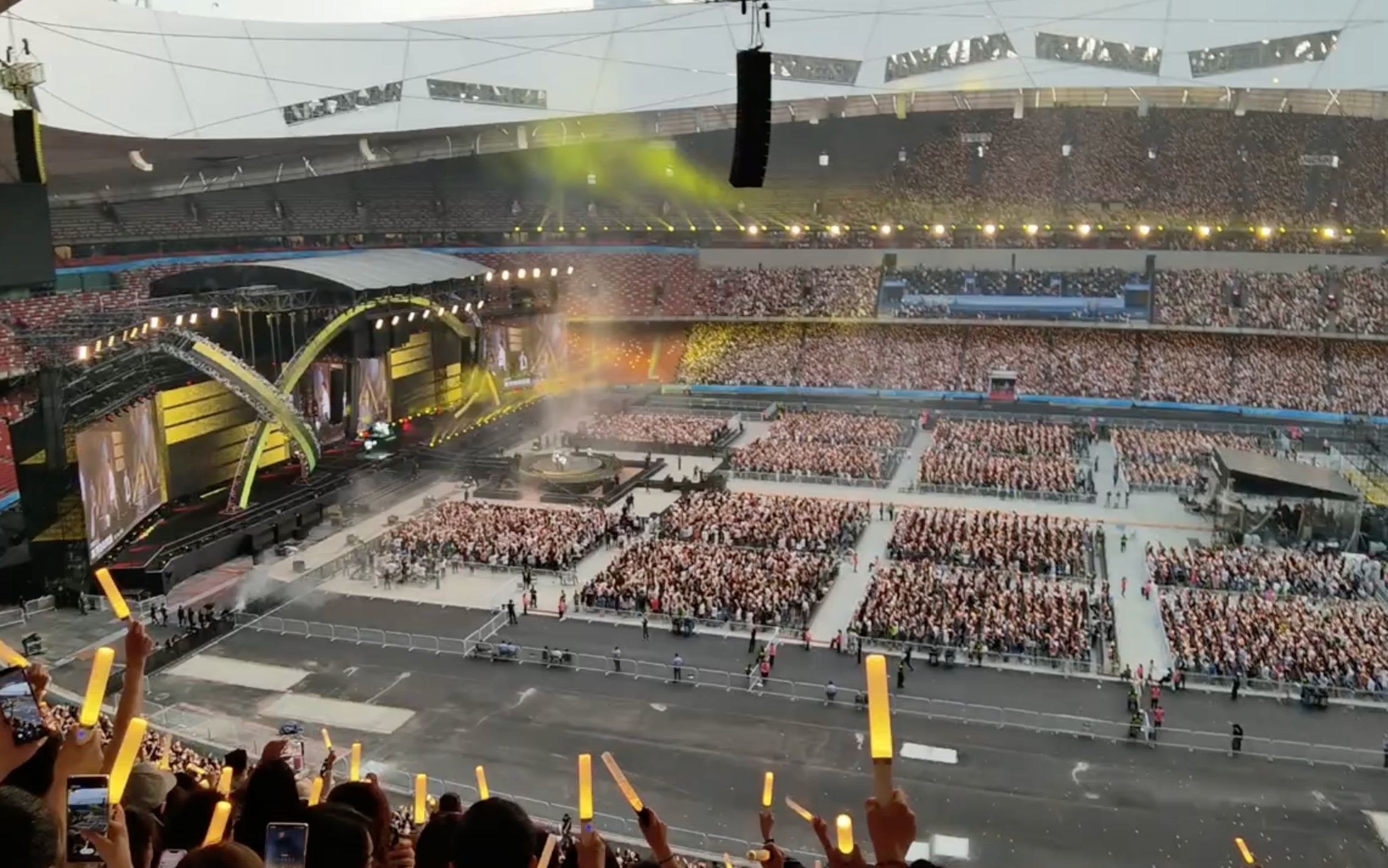 【五月天2023鸟巢演唱会5月31日】离开地球表面(short)