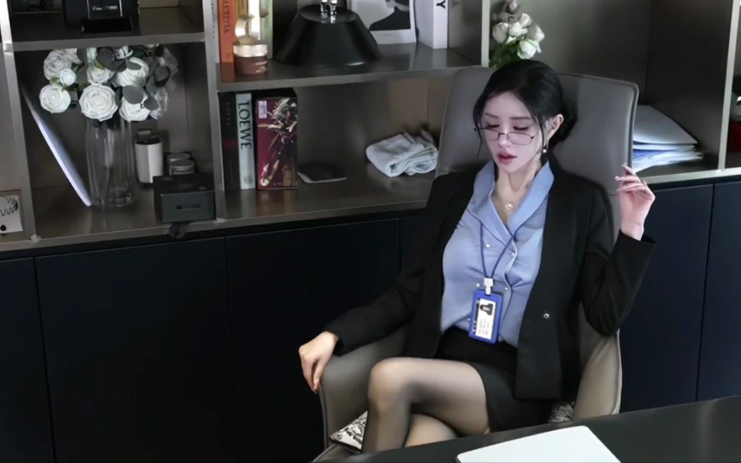 有些人表面上是金牌秘书 背地里却