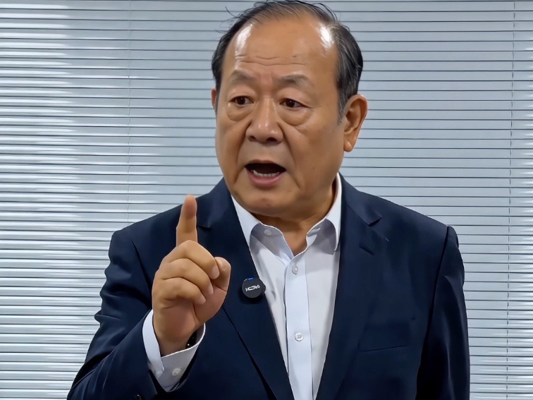 周一了 ，王处来了，王处教您为什么要做防呆设计，兄弟们，你们见过哪些搞笑的防呆设计？？#程序员 #职场 #防呆设计 #seko无限画布 #sekoai海报