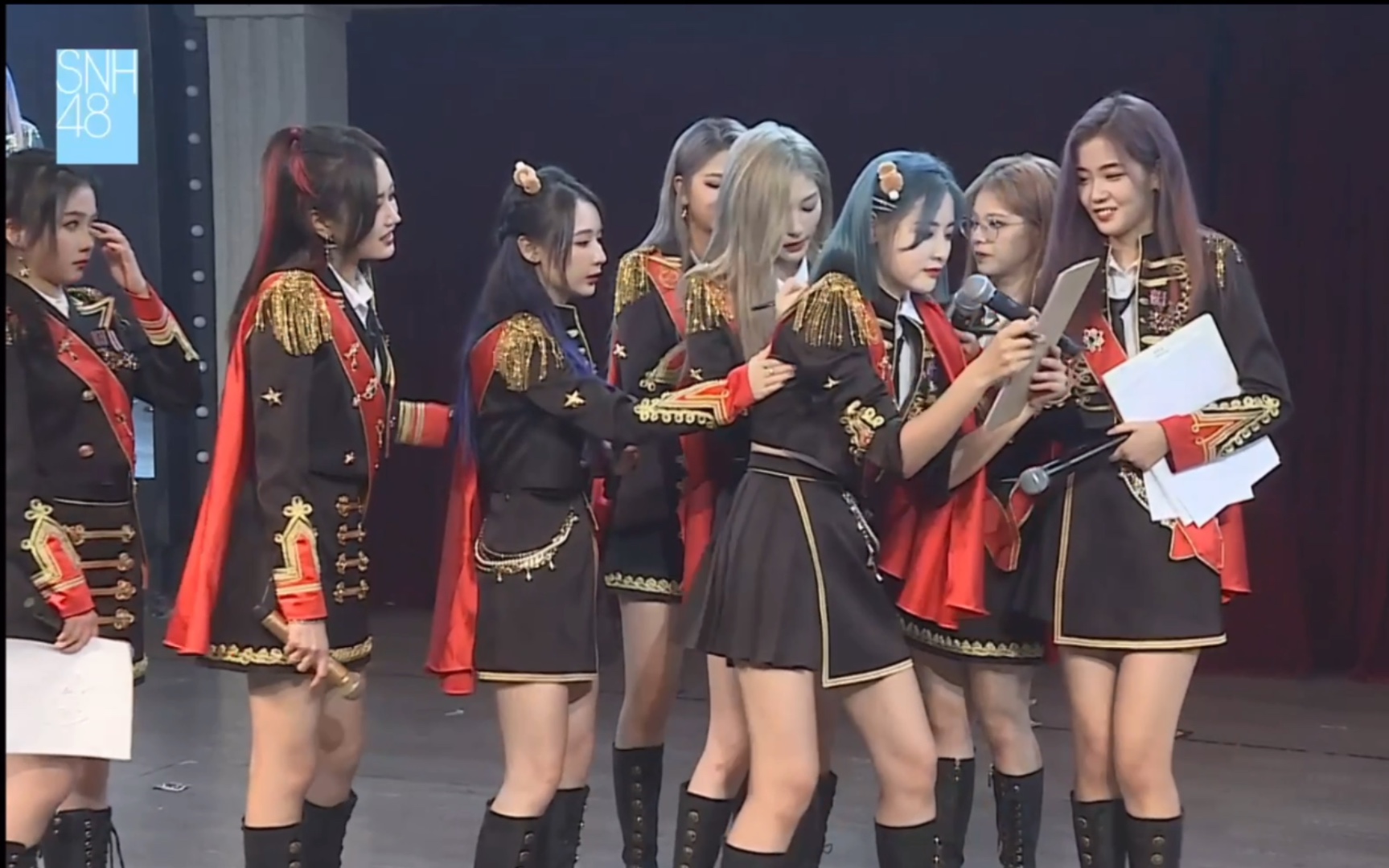 h队mc4话题是和成员互换身份然后做出对方的名场面,小北控场是真的强!