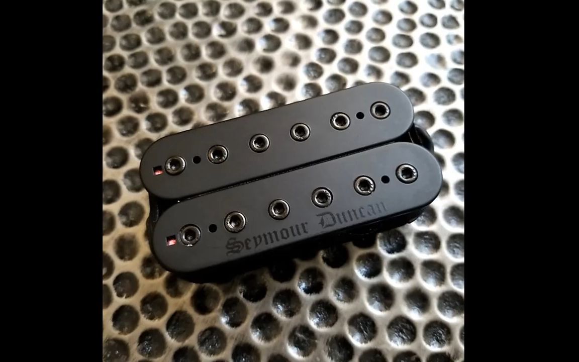 [图]拾音器对比: Seymour Duncan Black Winter vs. Bare Knuckle Warpig