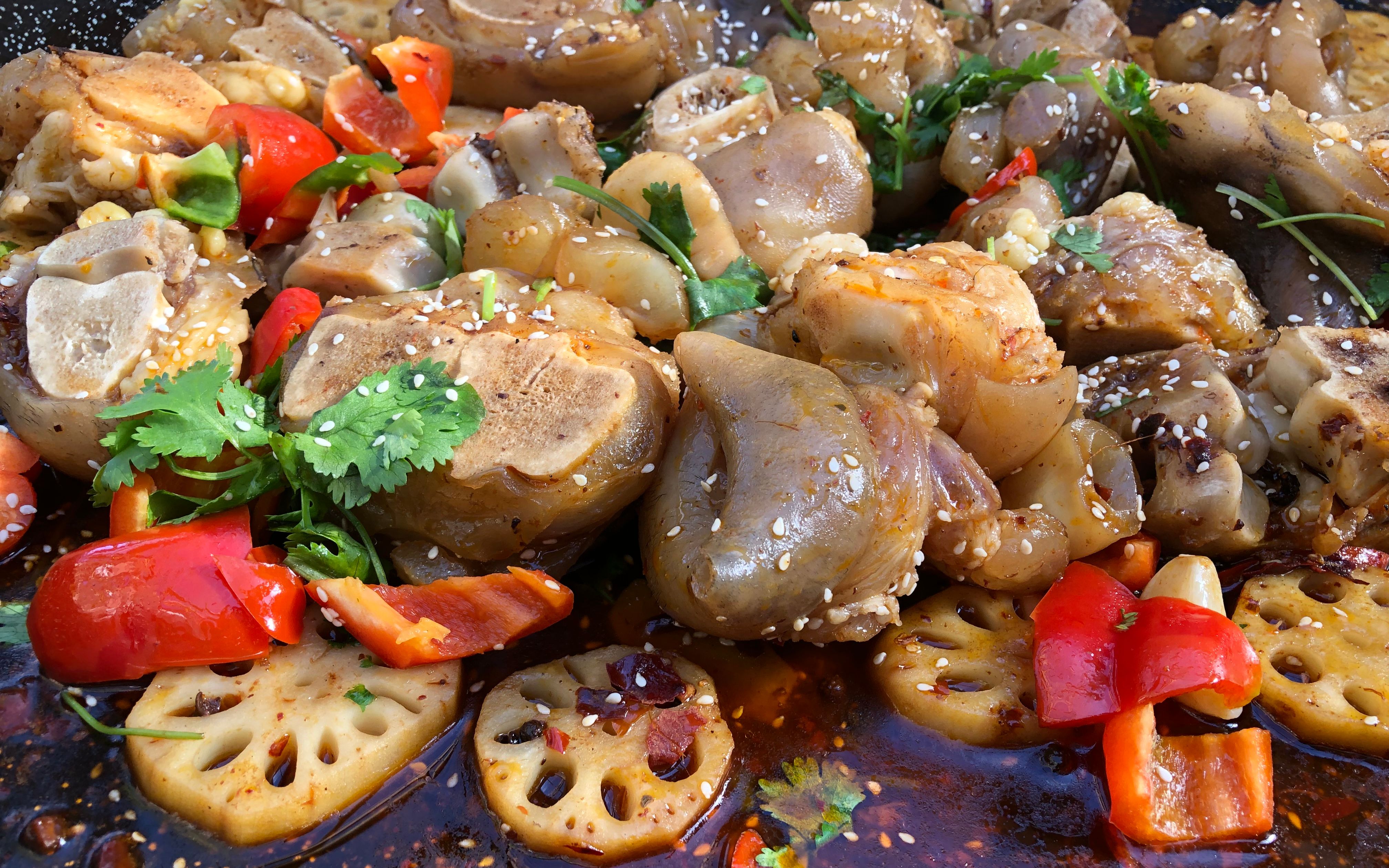 恒禧大锅菜----香辣和牛牛蹄