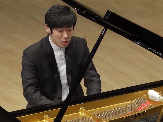 《欧石楠》张昊辰独奏 prm 环太平洋国际音乐节 480p(标清)