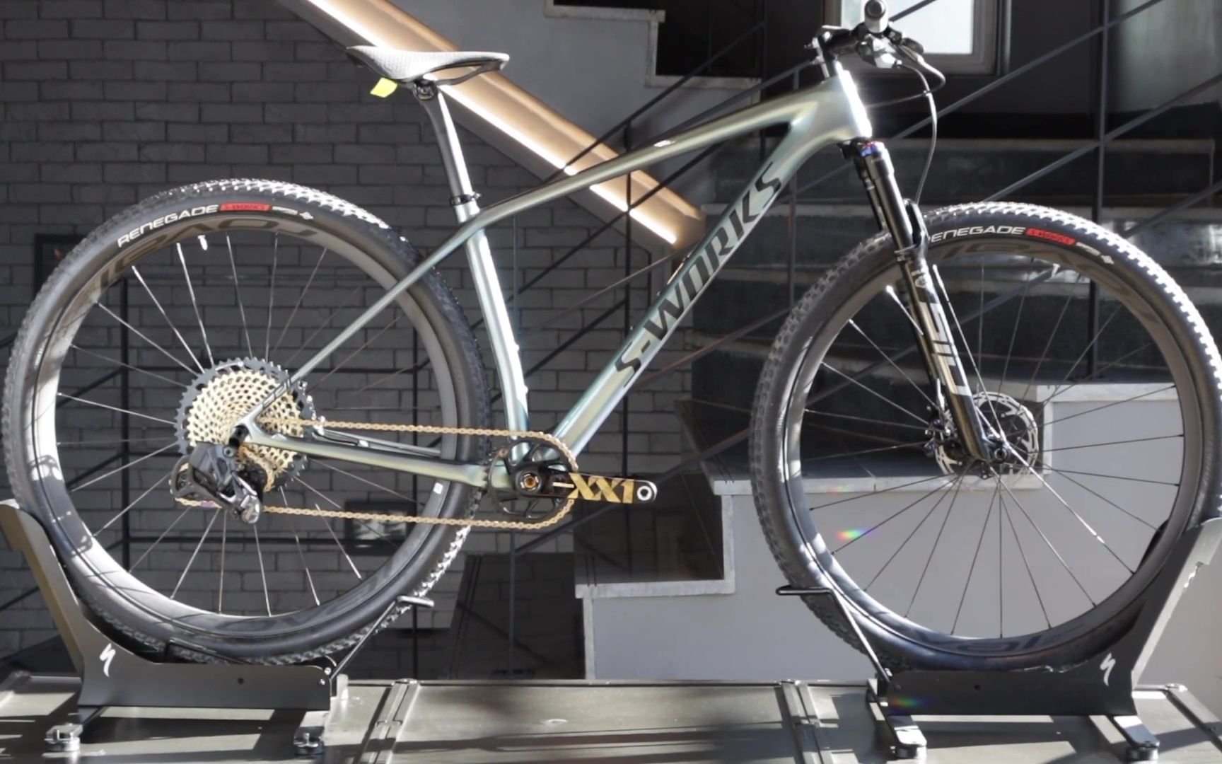 装车视频丨2022specializedsworksepichardtail