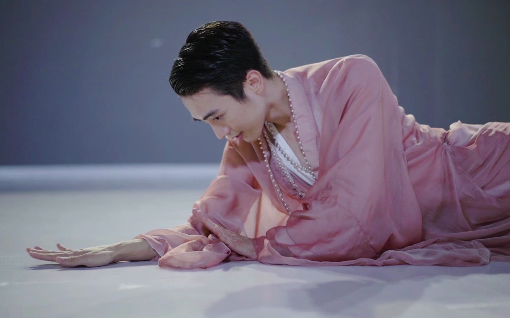 郭青天原创剧目编舞《翎花》,轻盈唯美的古典舞