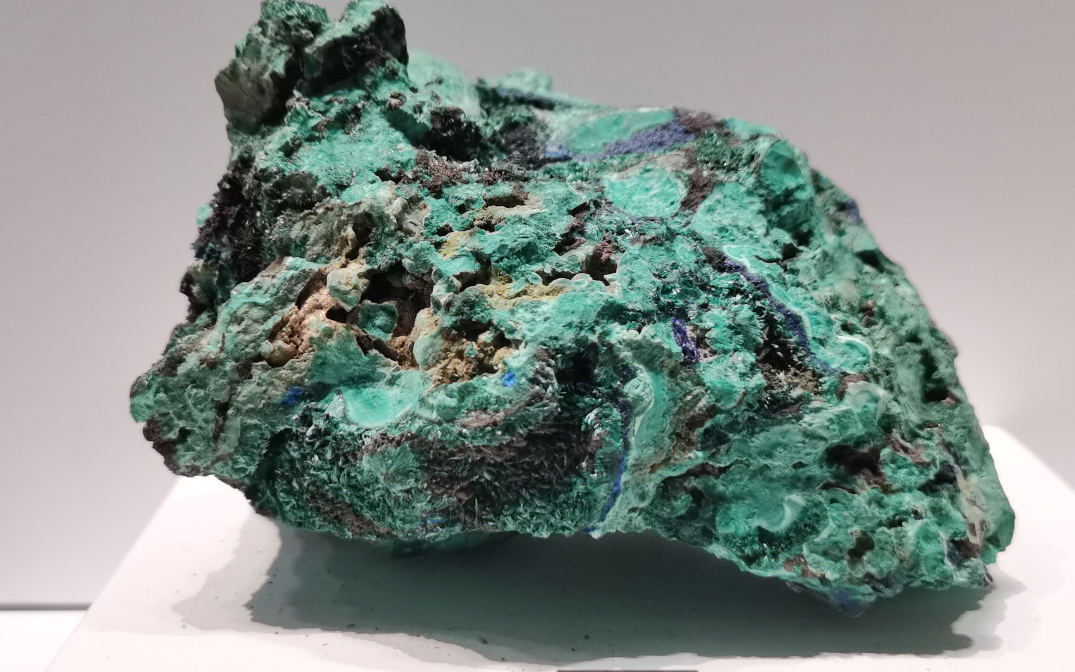 博物馆矿石篇-蓝铜矿孔雀石_哔哩哔哩 (゜-゜)つロ 干杯~-bilibili