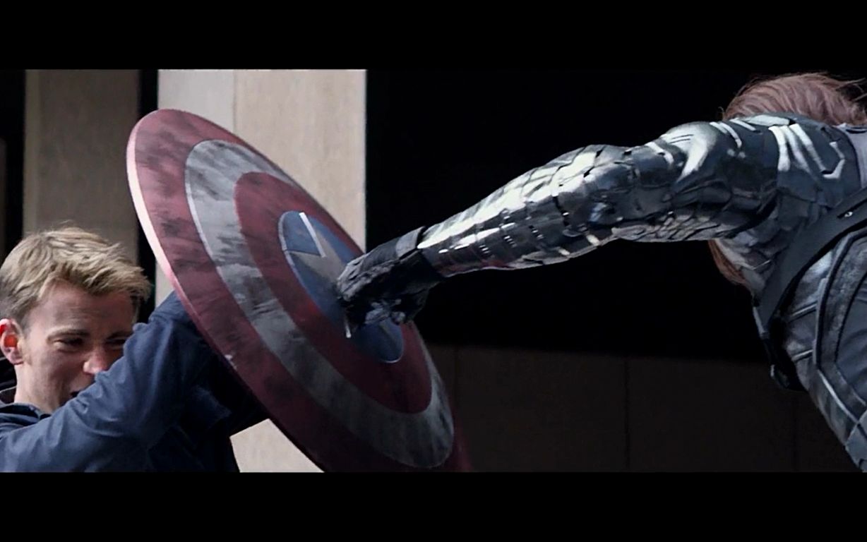 美国队长2:黑寡妇被偷袭,美队 vs洗白前的冬兵