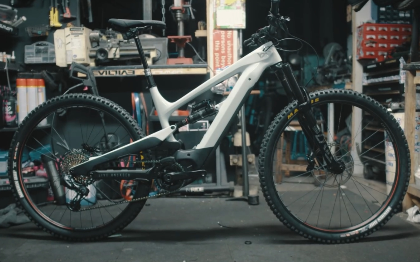 emtb-yt decoy comp电助力山地车装车视频(2020.06.26)