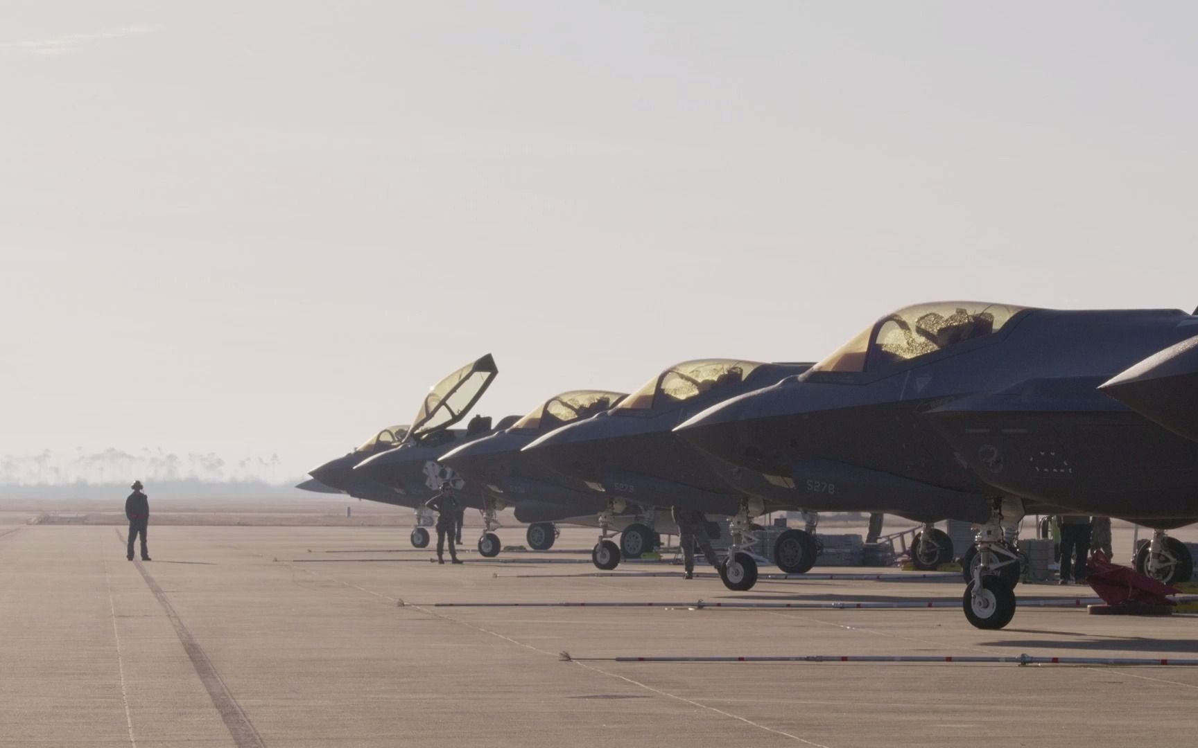 在佛罗里达州廷德尔空军基地的佛蒙特州国民警卫队第158战斗机联队的f