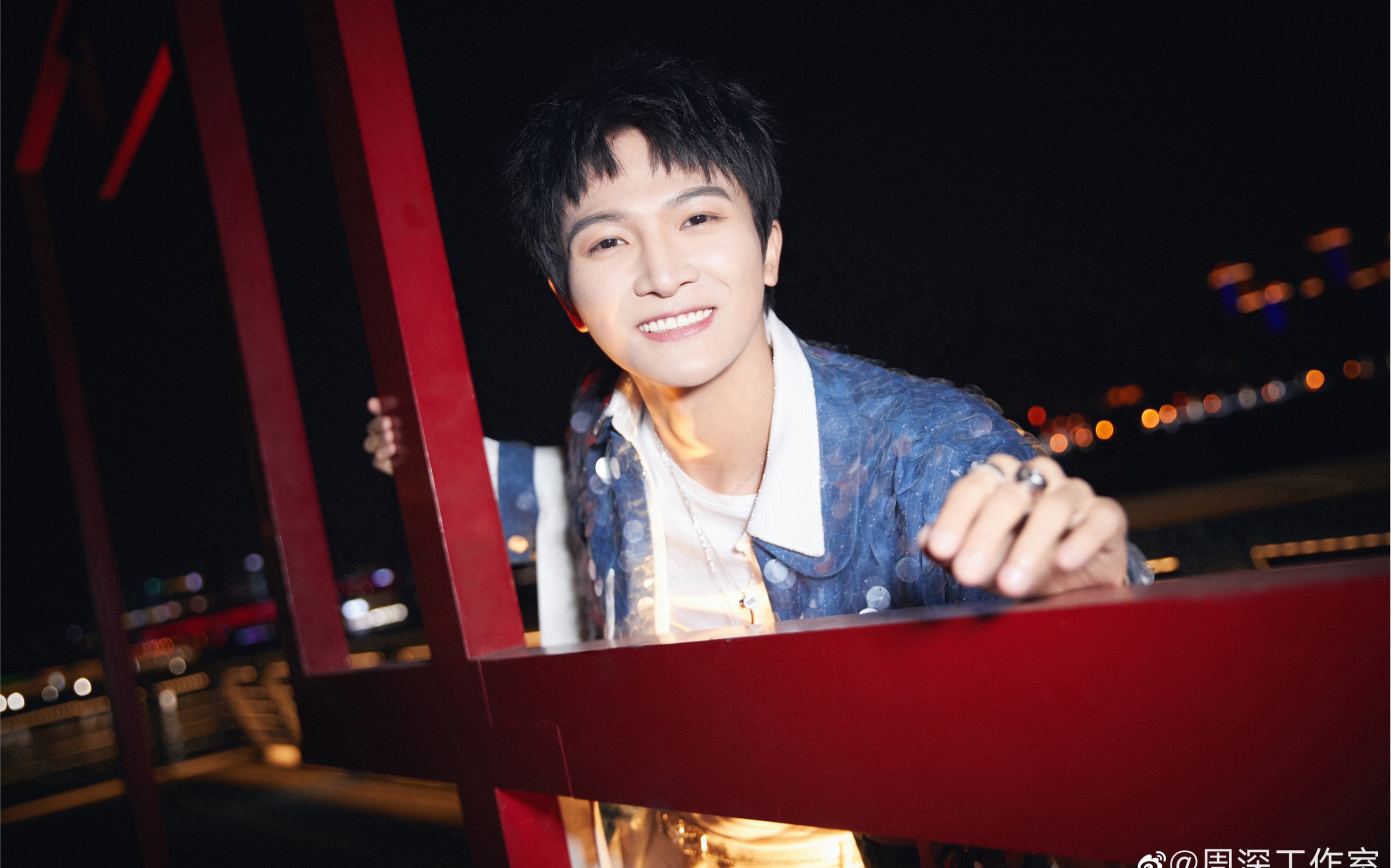 周深-猫晚极乐净土录屏