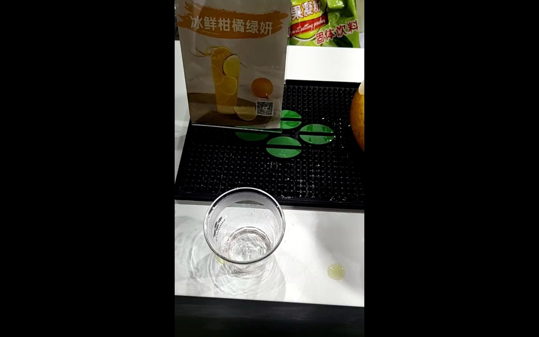 据说是喜茶的供应商? 进博不可错过的自助喝茶~哔哩哔哩bilibili