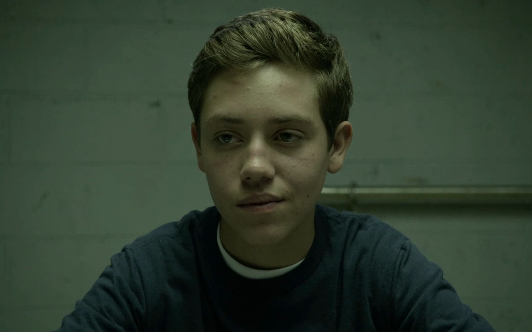 卡尔这小子,做梦都想着坐牢,这下算是愿望实现了