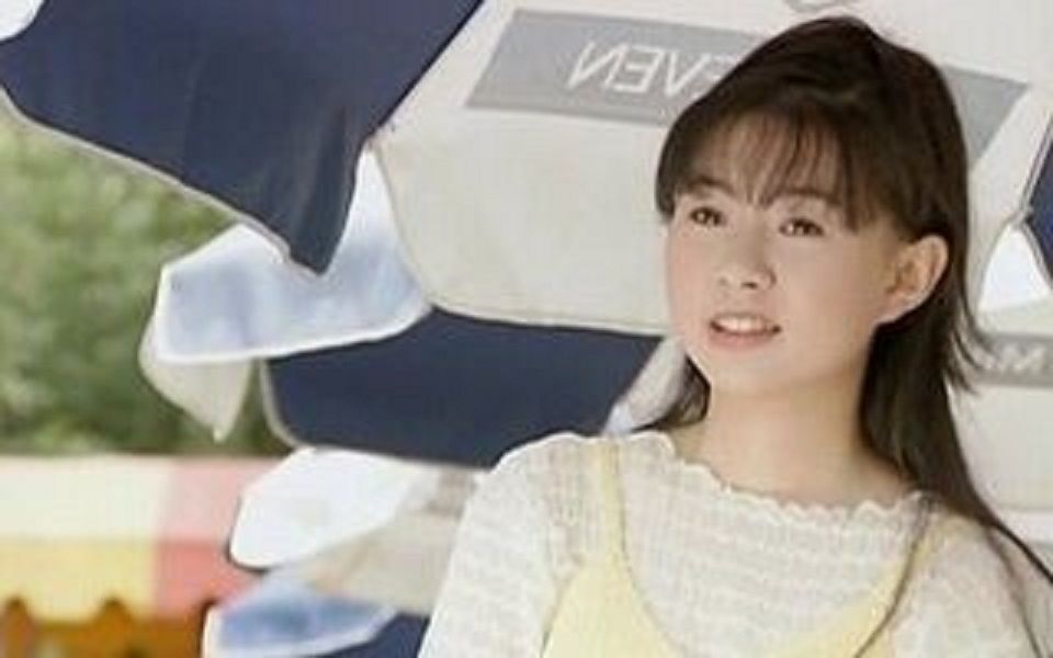 [图]【卓依婷】 十五的月亮、永远是朋友、蝶儿蝶儿满天飞 1996 经典 MV