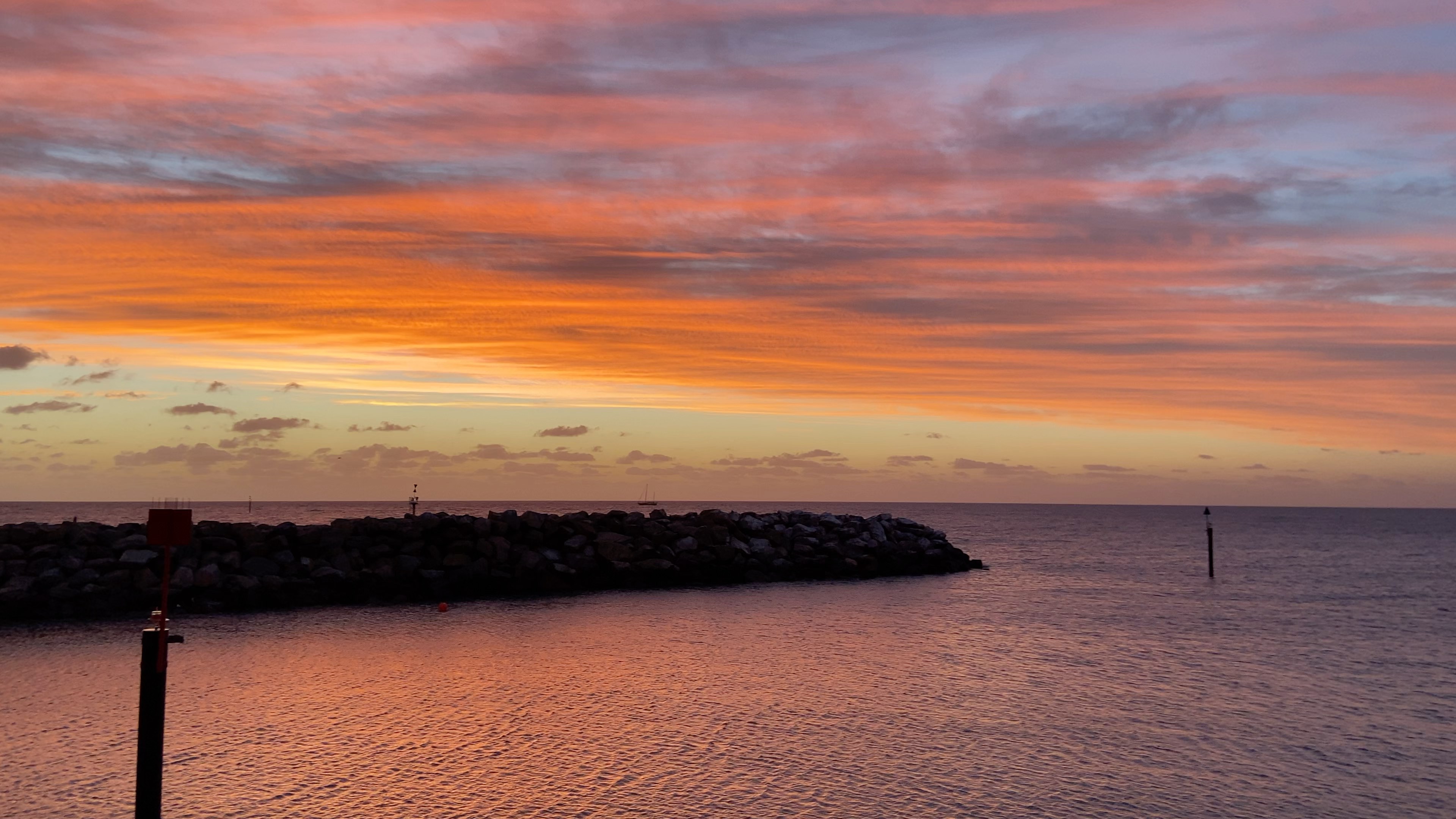 日落火烧云三连庄了