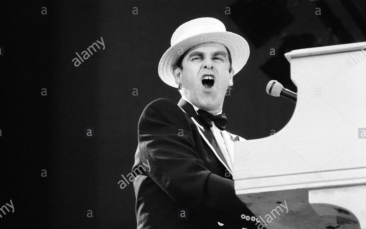 eltonjohnliveatwembley1984