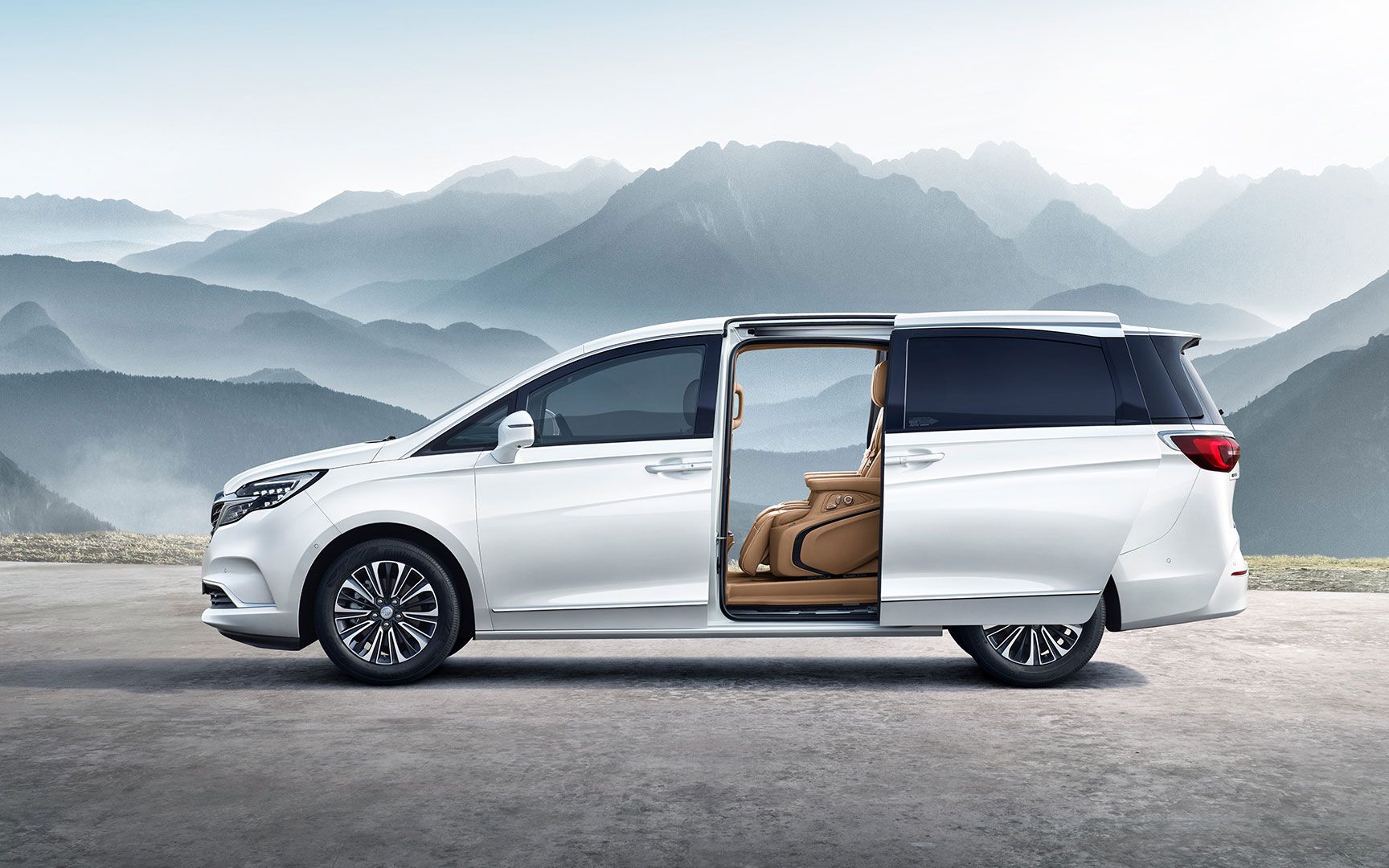 别克gl8新款 es陆尊avenir艾维亚_653t智慧旗舰雅典娜商务车