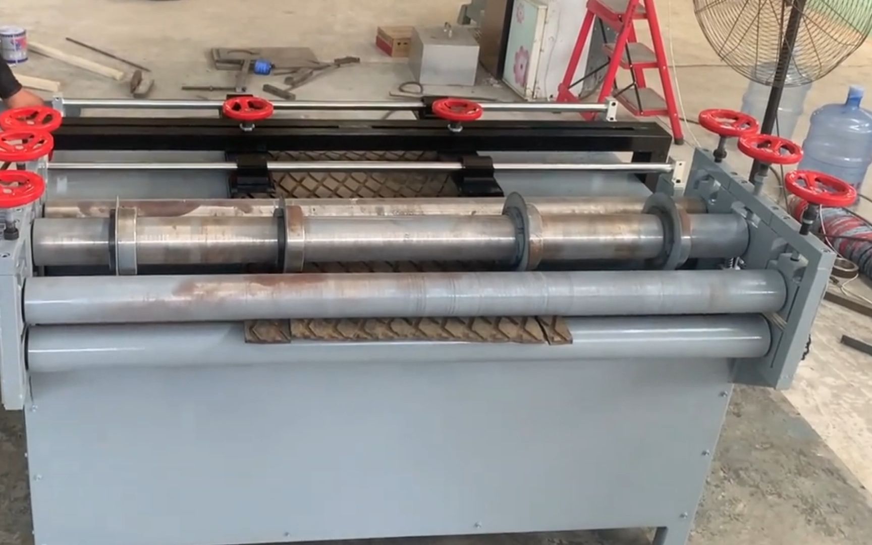 橡胶分条机 输送带分条机