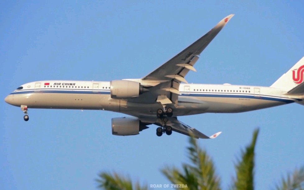 看,墨镜侠!7414深圳宝安国际机场飞机进近