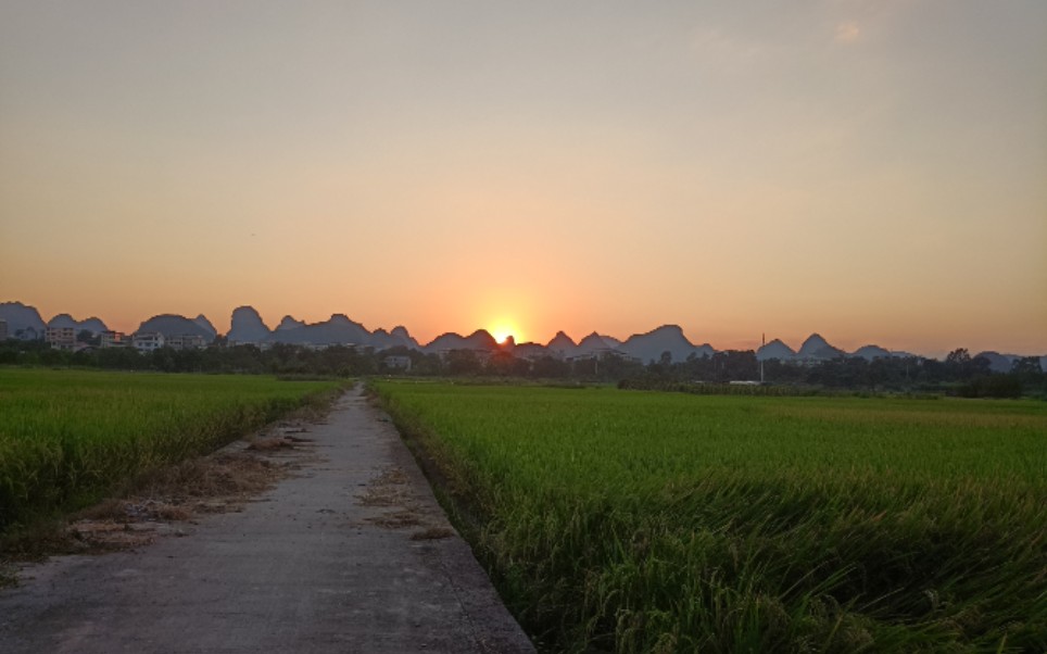 [图]我在桂林的夏天看日落，仿佛置身动漫