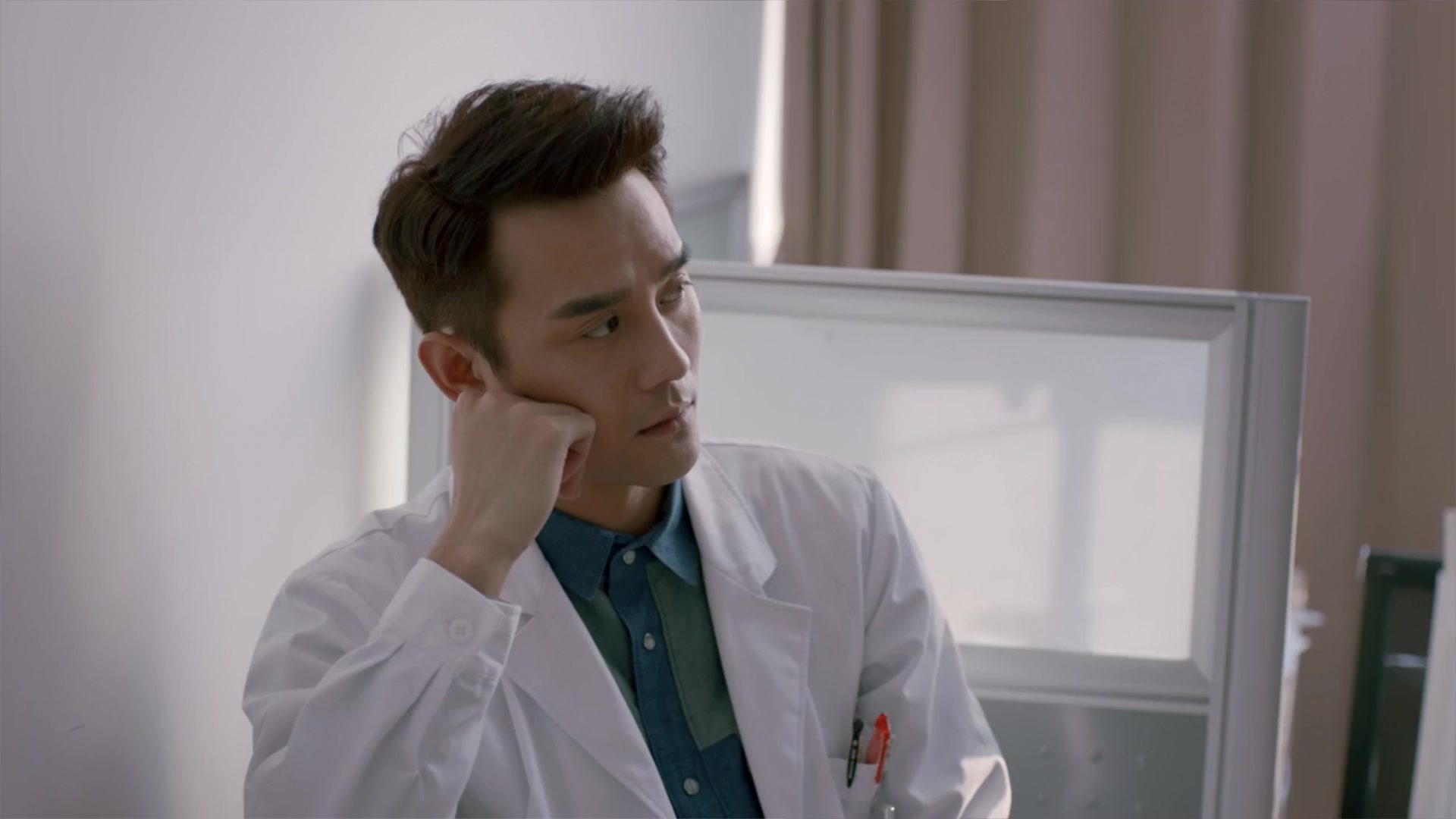 【王凯kkw】背景板赵医生【赵启平cut】26_哔哩哔哩 (゜-゜)つロ 干杯