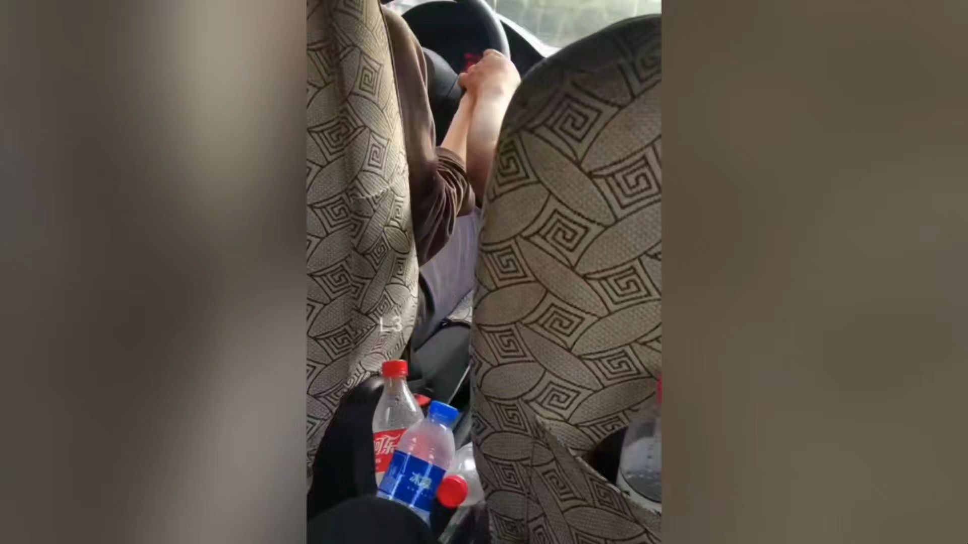职场遇到咸猪手怎么办(遇到咸猪手可以要求赔偿吗)