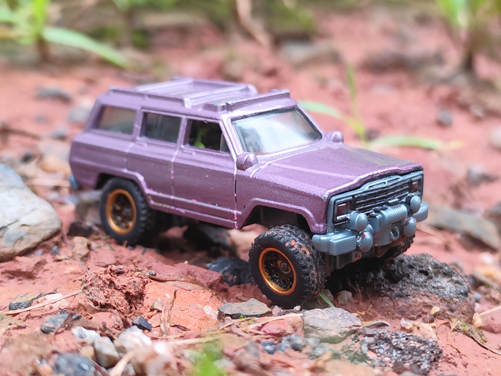 当我的风火轮吉普wagoneer加装了避震