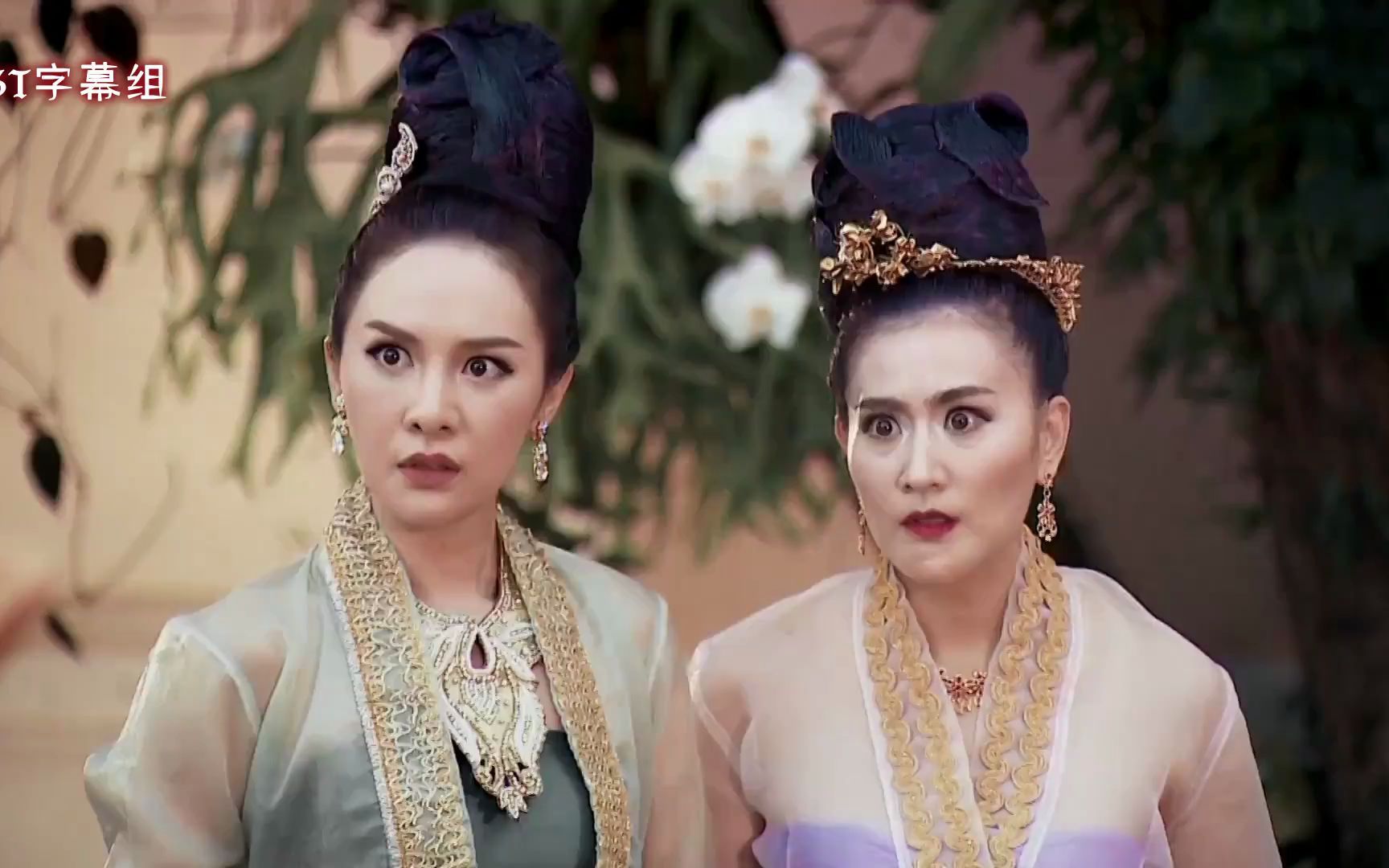 爱之火cut王子和小夥伴不理会吃瓜的大婶们fst字幕组