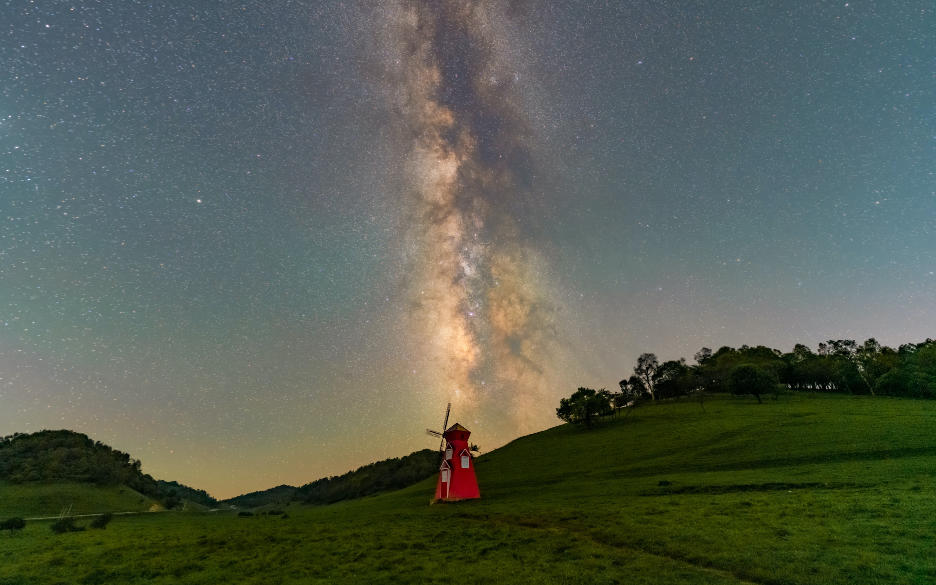 【4k 60】30秒带你领略宝鸡关山牧场璀璨星空!_哔哩哔哩_bilibili