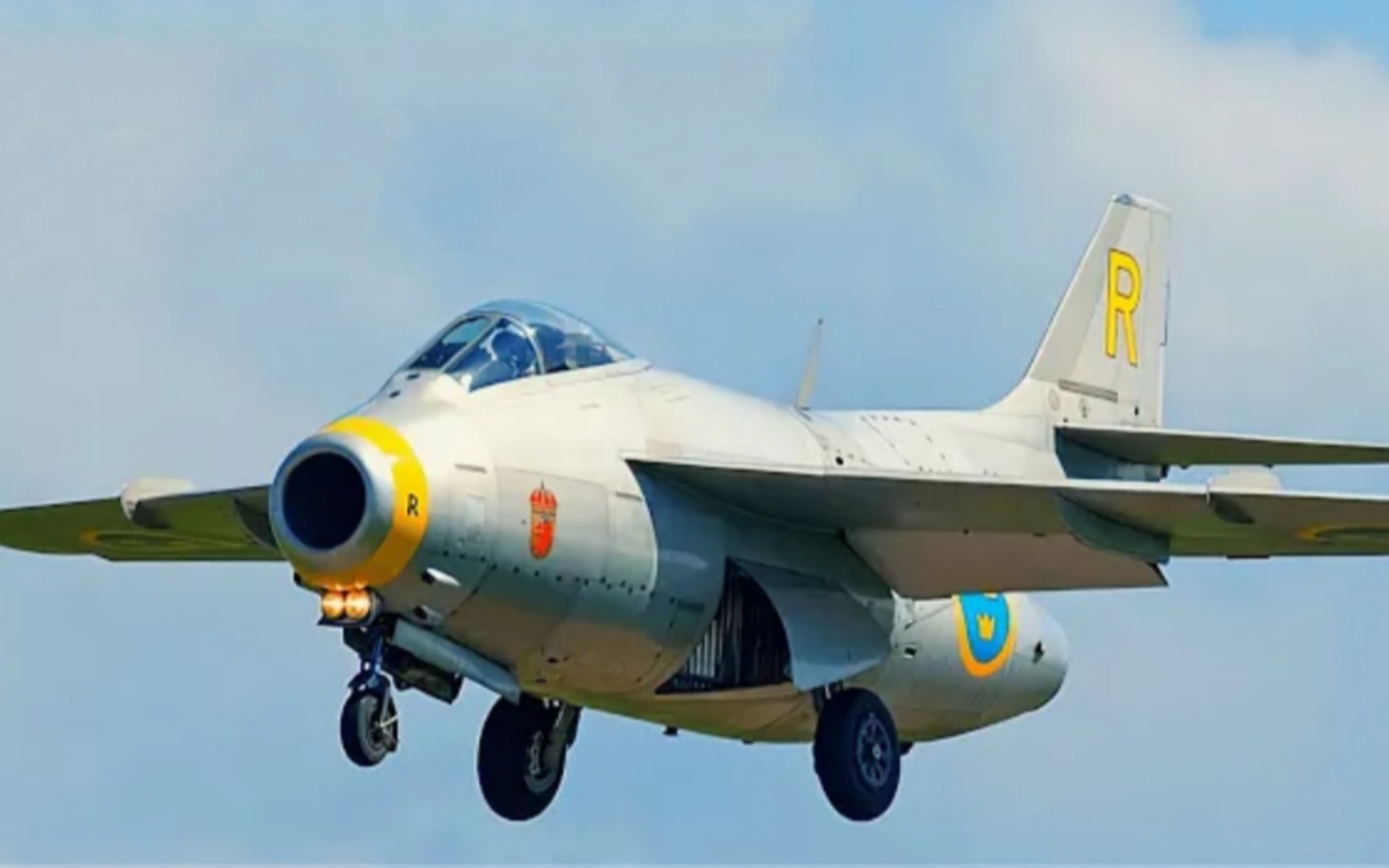 飞行啤酒桶!瑞典空军丑萌的萨博j-29战斗机!