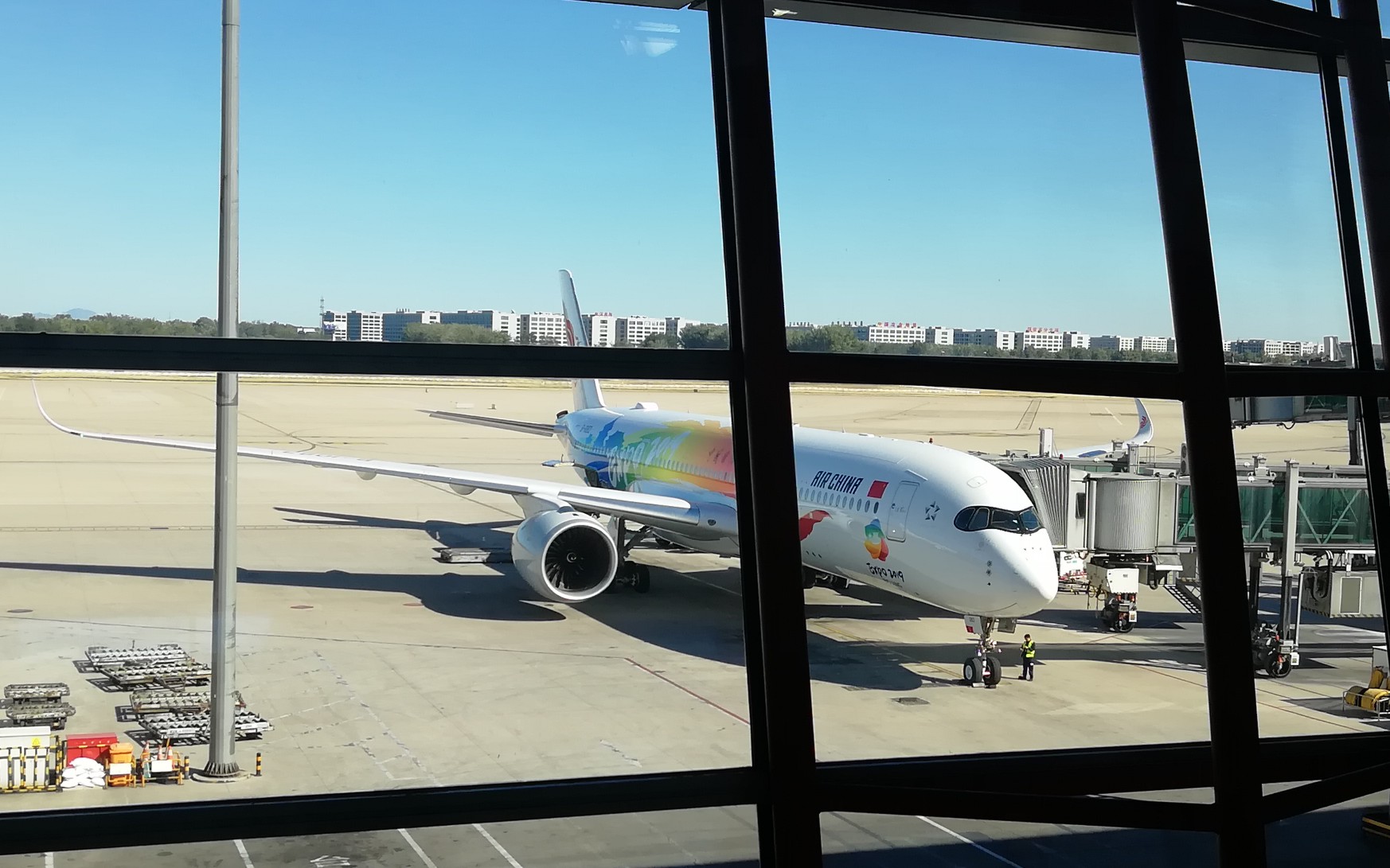 国航世园号a359在2018年10月6日降落can