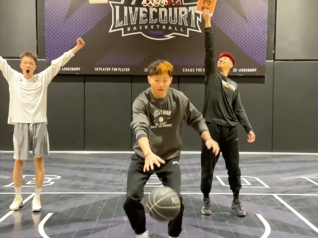 野球帝祝大家新年快乐!兔年大吉!