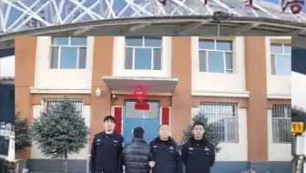 女子在呼和浩特机场餐厅遭猥亵 涉案男子：因压力大 为寻求刺激