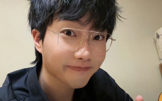 【刘小怂】你想看的全身版笛子舞? 其实是拼接的