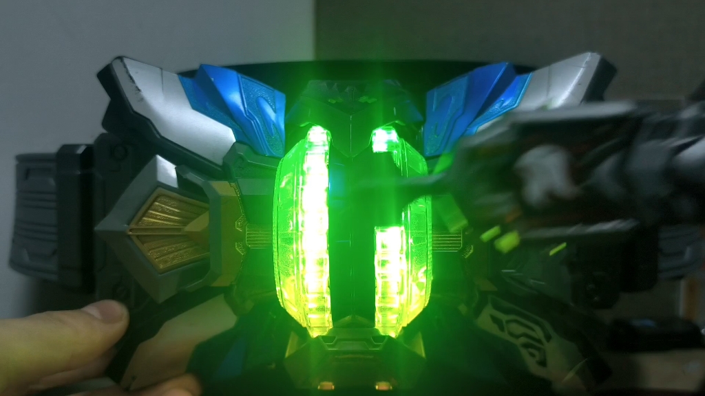 茨纳米酷雷伏改剧中变身,记录第二次我也想成为nfc仙人