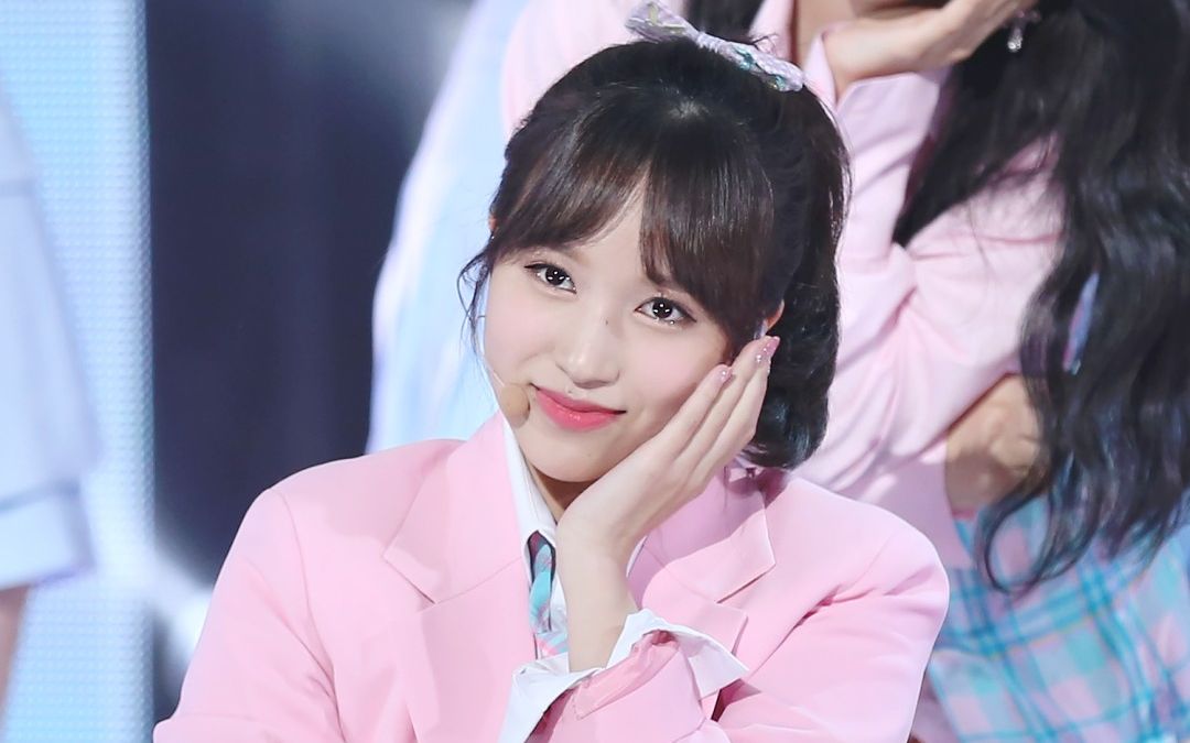 【4k】高马尾小南 what is love?mina名井南 直拍 180428 音乐中心