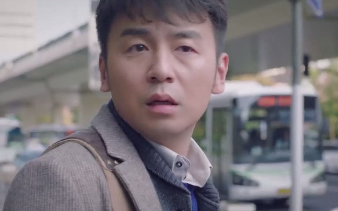 保姆:小伙给女儿买棉花糖,谁料一转头女儿不见了,这下糟了_哔哩哔哩