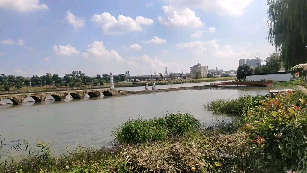 来看看白天的宝带桥