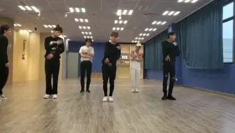 〖姚琛〗姚老师cover了小十七的"不想哭"，啊啊啊啊啊就爱看你跳舞