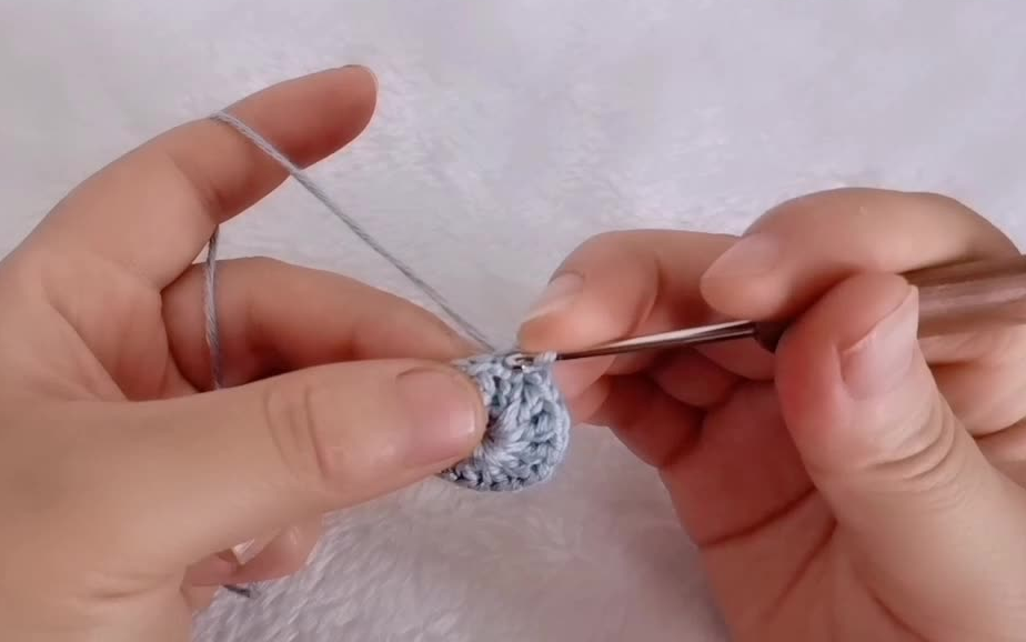 两种基础针法就能完成一顶好看的菠萝花帽子 教学简单 教程一