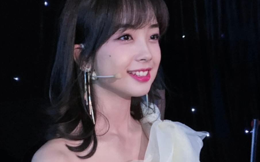 王冰冰美吗,你好生活尼格买提直播间王冰冰直播录屏