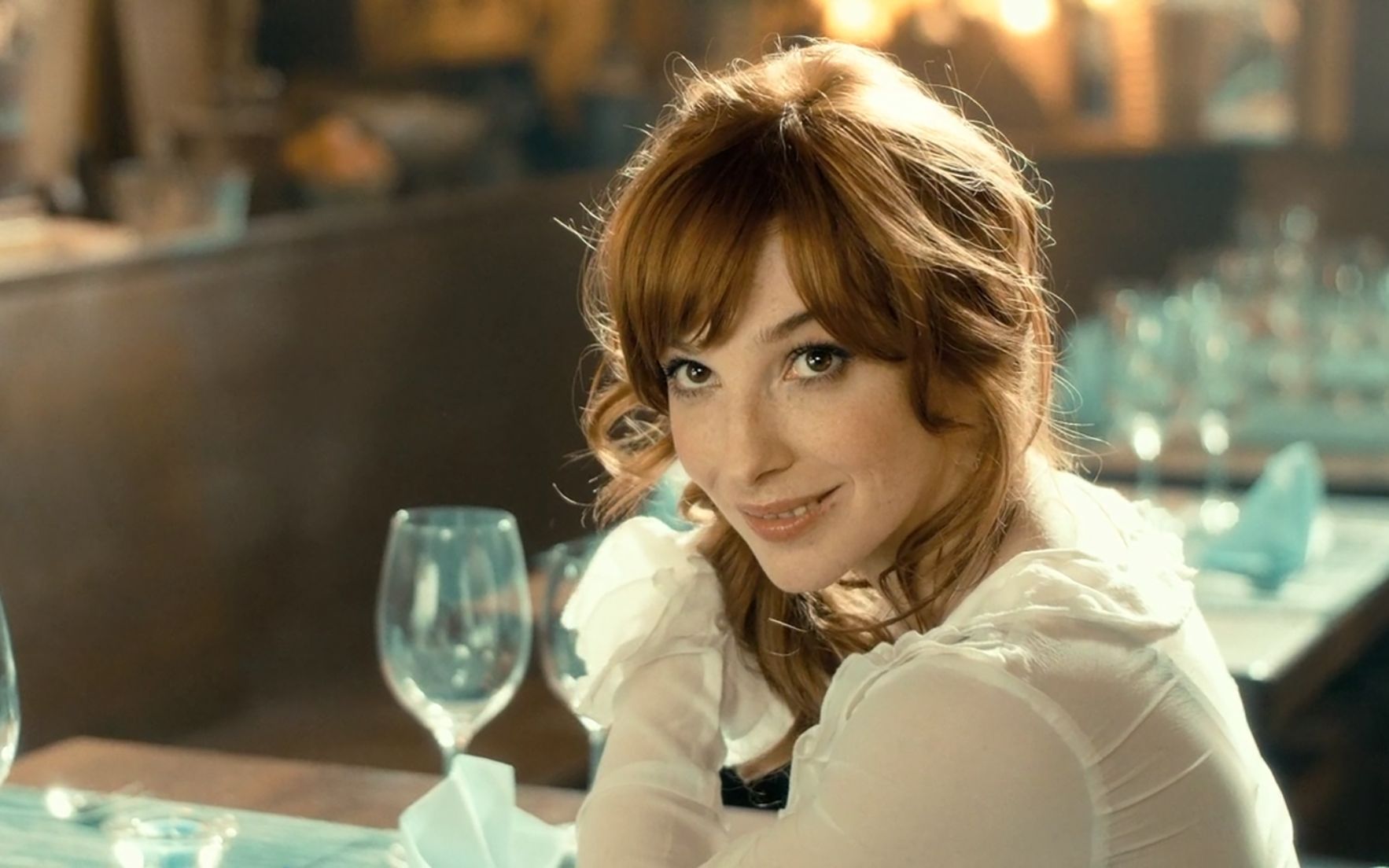 维卡·克里克斯:身材姣好,风情万种,妩媚迷人,你喜欢吗