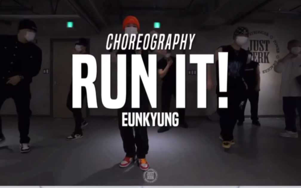 [图]翻跳对比 eunkyung编舞 run it