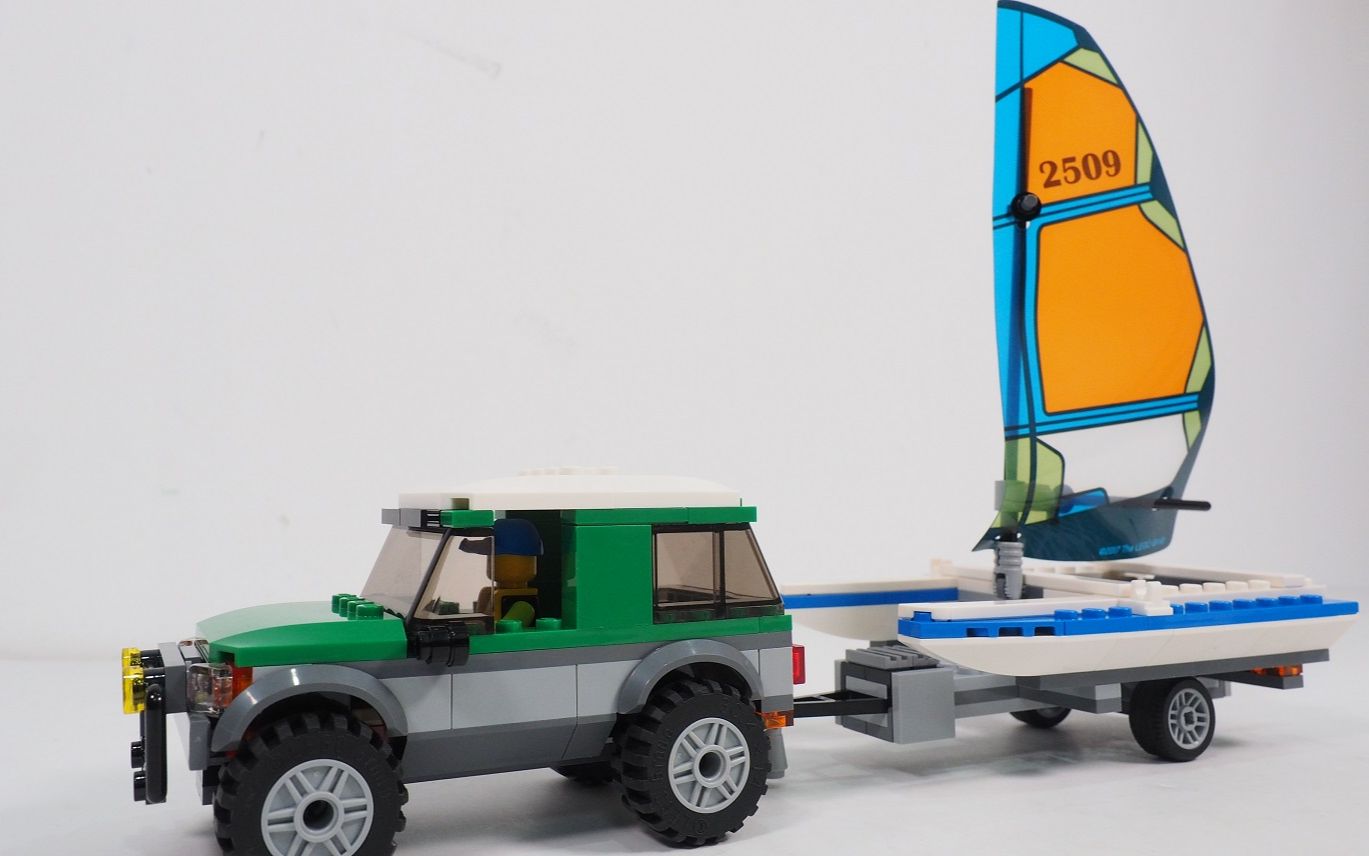 乐高搭建乐高城市组60149四驱越野车与双体帆船评测