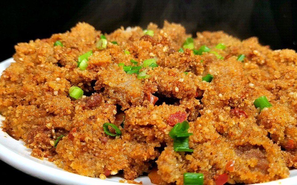 粉蒸牛肉简单好吃的家常做法,口感软糯鲜香,比红烧牛肉还好吃