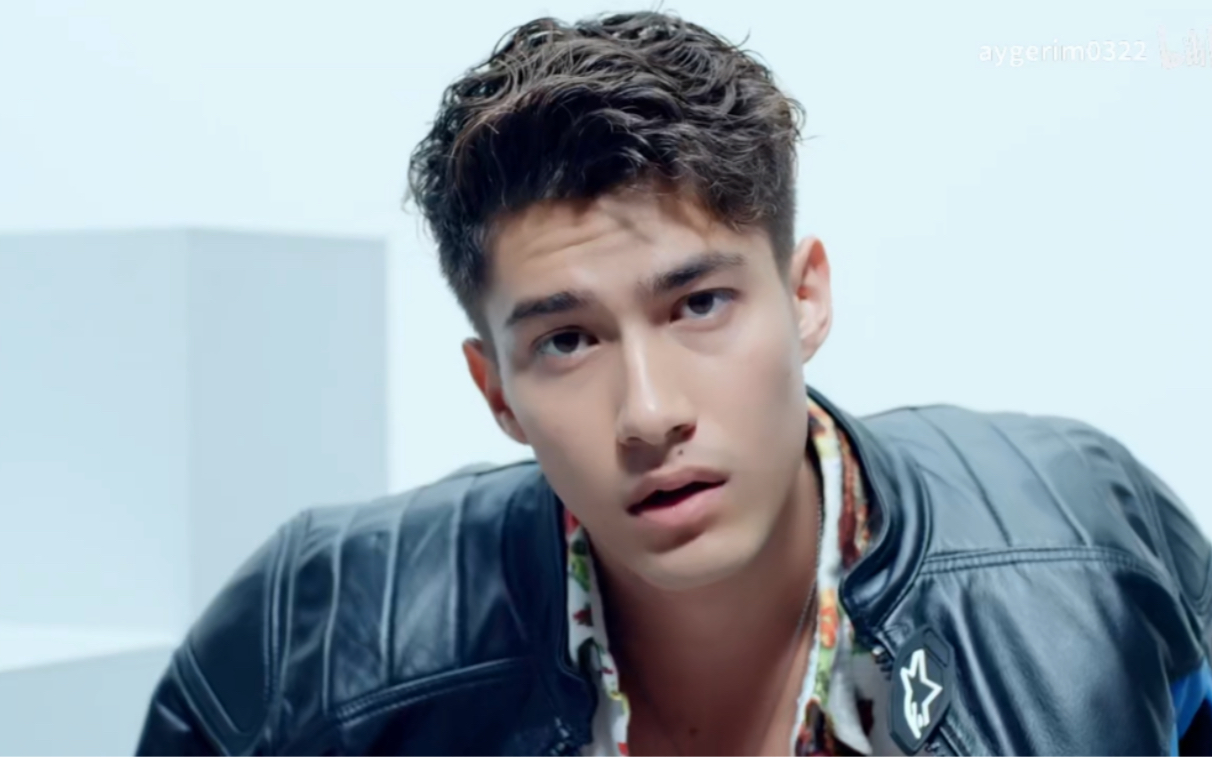 【米卡mika】intersection混血四子组合who do you love mv预告_哔哩