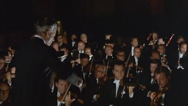 《卡门Carmen》序曲Prelude By 比才Georges Bizet Bei卡拉扬指挥维也纳爱乐乐团 @1967