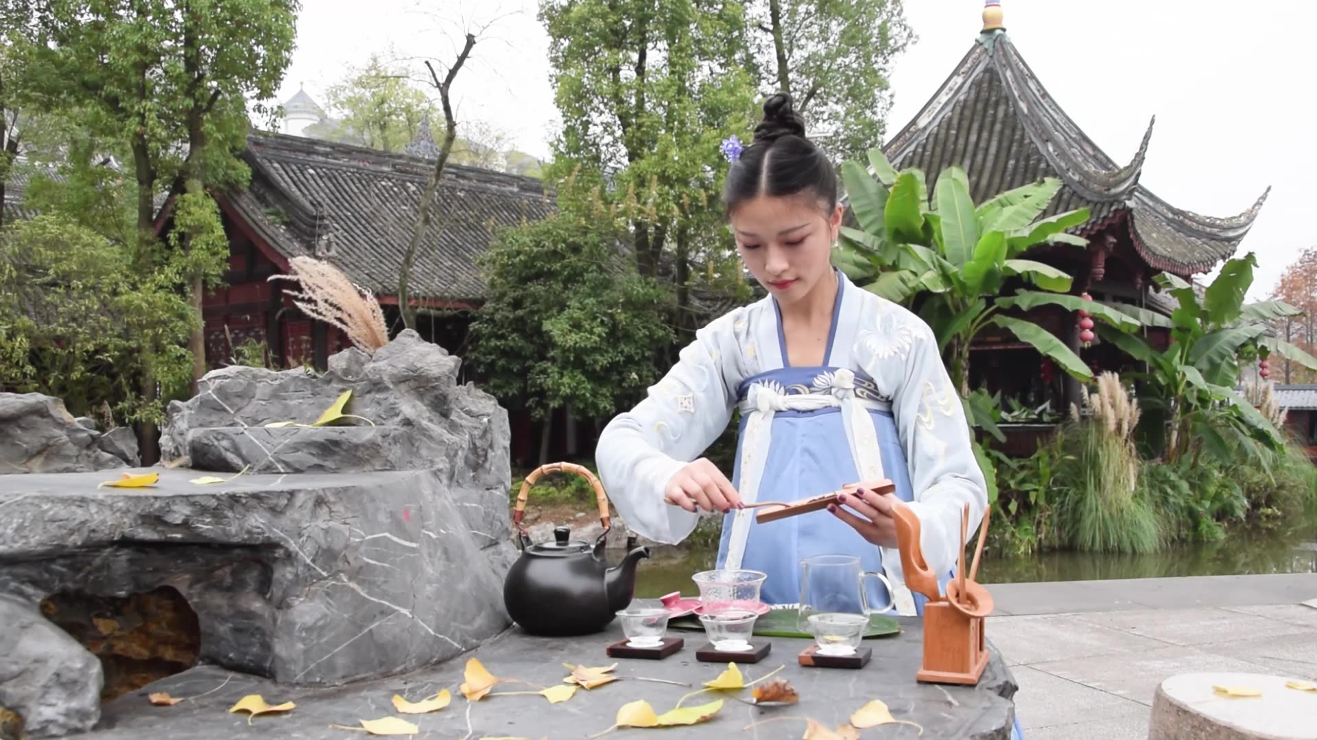 汉服茶艺表演_哔哩哔哩 (゜-゜)つロ 干杯~-bilibili