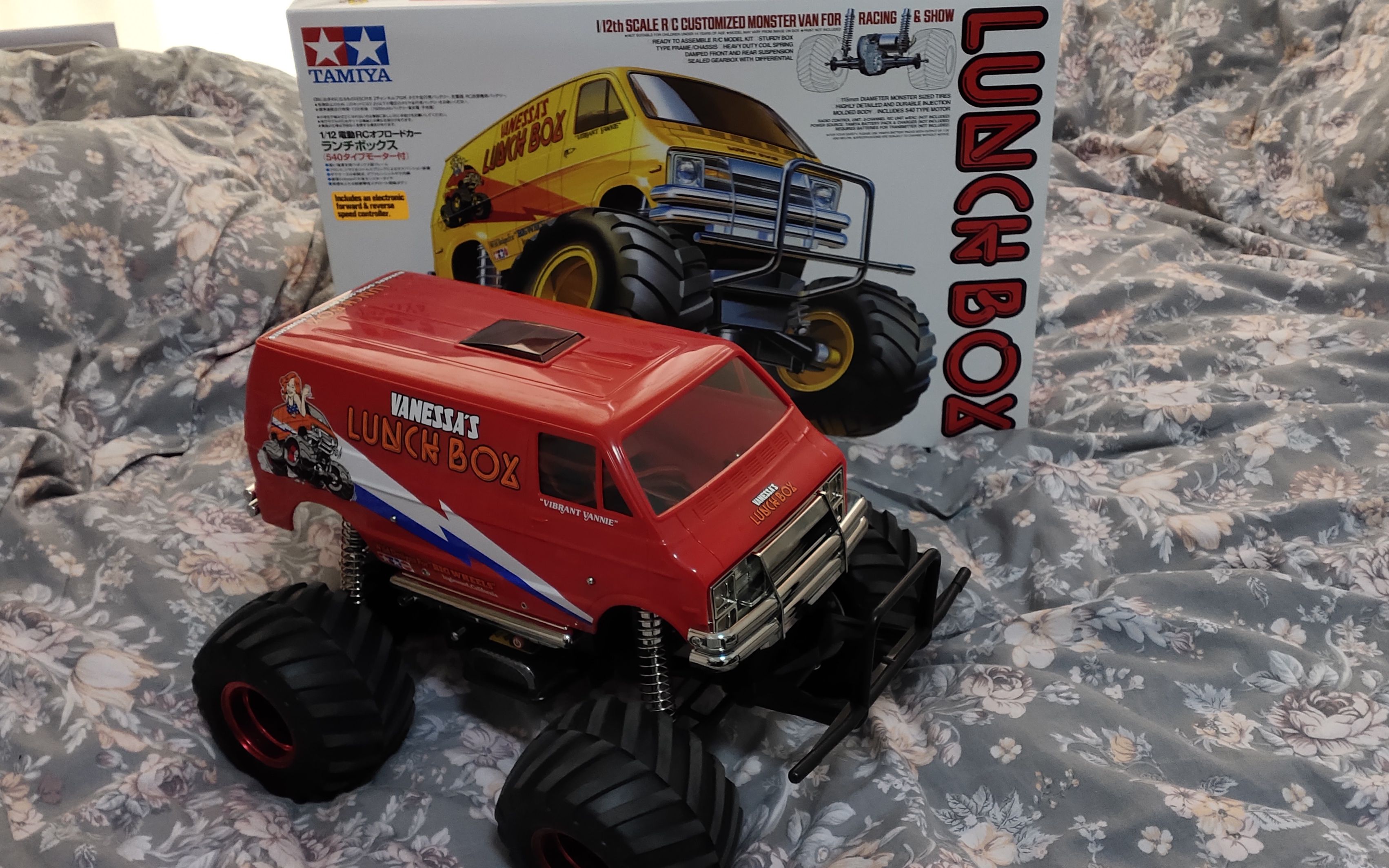 【原创】田宫 cw01 午餐盒 大脚车 开箱