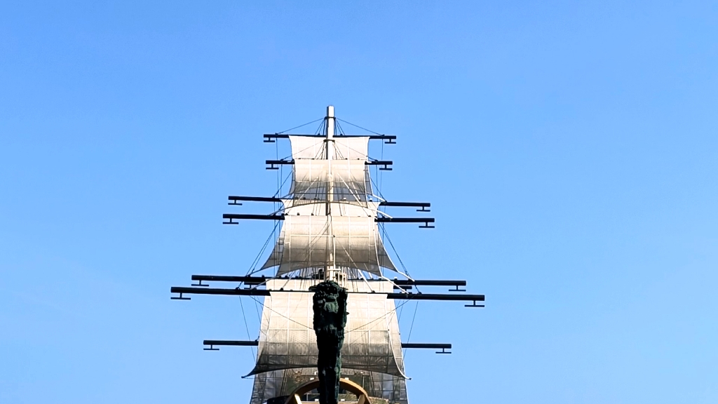 大连金石滩地标建筑,金石号帆船